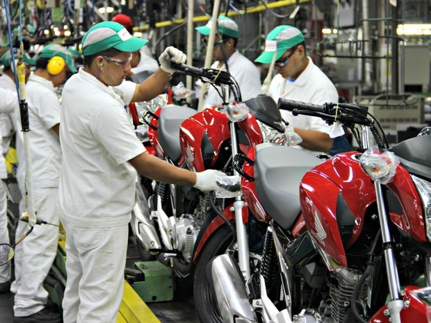 Produção de motos cai 36,4% em abril ante 2015, diz Abraciclo