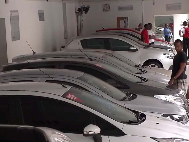 Venda de veículos novos cai 20% em julho, diz Fenabrave