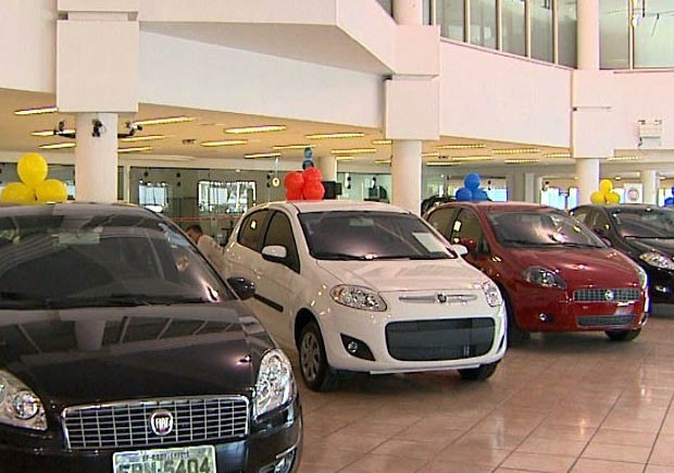 Venda de veículos cai 17,22% em outubro, segundo Fenabrave