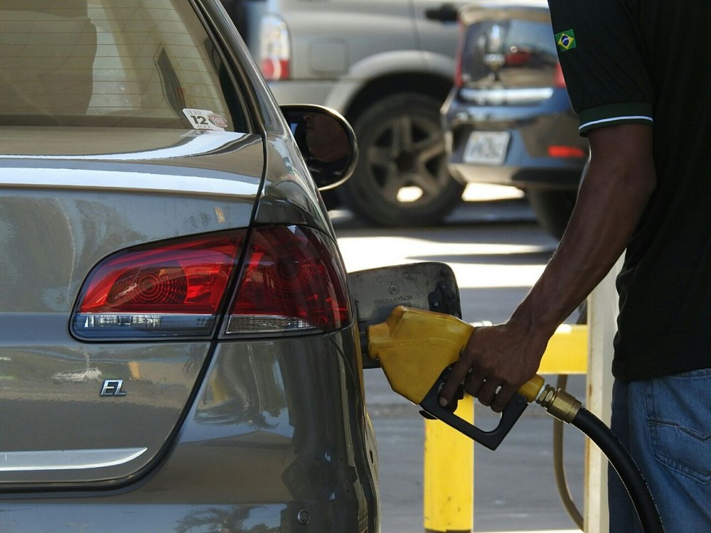 Petrobras poderá reajustar preços de combustível todo dia para recuperar mercado