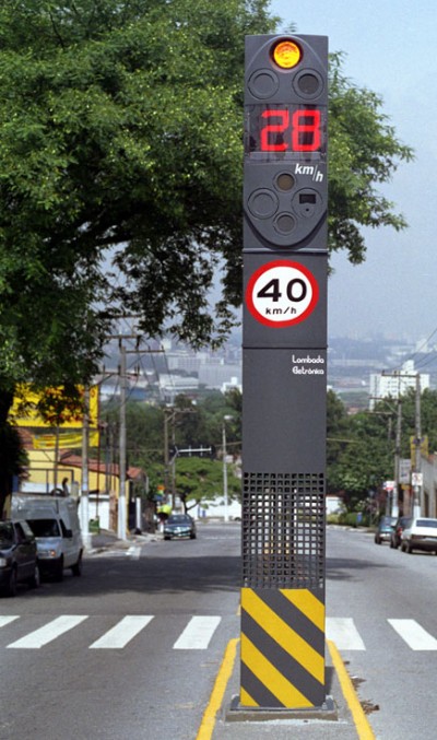 Lombadas eletrônicas pouparam 70 mil vidas em 25 anos