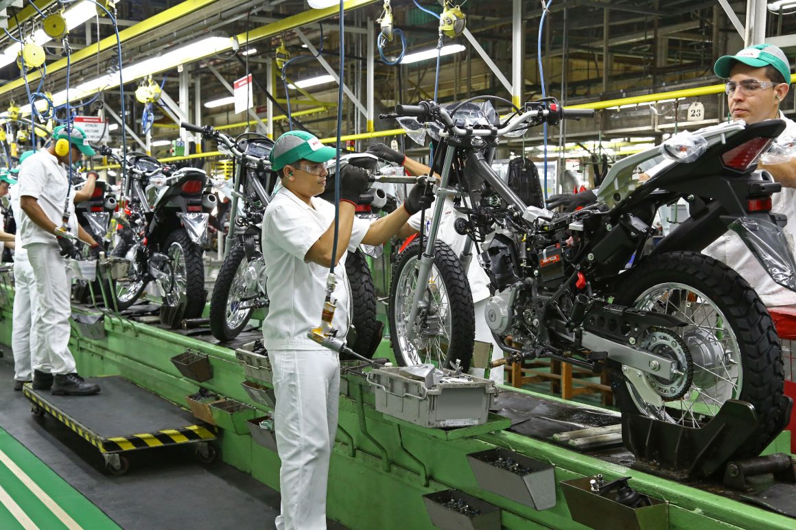 Mercado de motos cai 9% no semestre