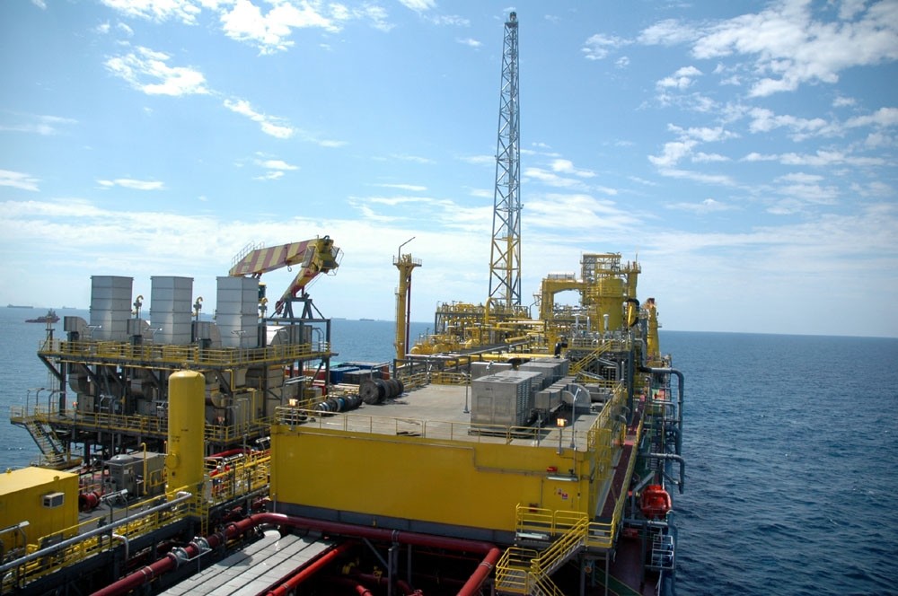 Petrobras eleva preço da gasolina nas refinarias após 5 quedas seguidas