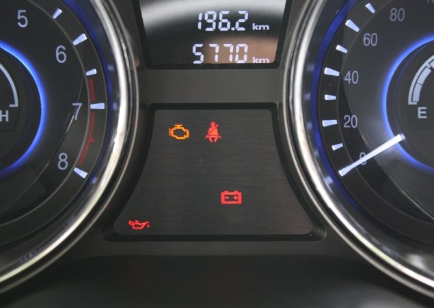 Contran quer “caixa preta” nos carros até 2021