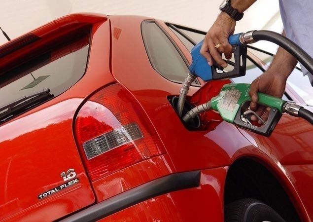 Preço do etanol subiu 2x mais que o da gasolina