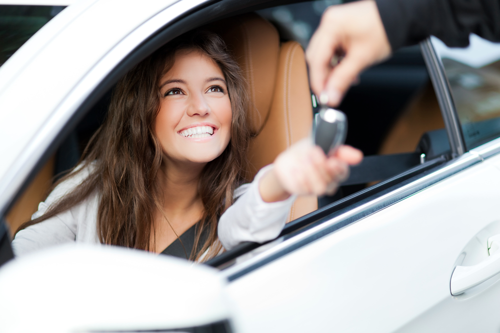 Veja as vantagens de comprar carro seminovo, zero e usado