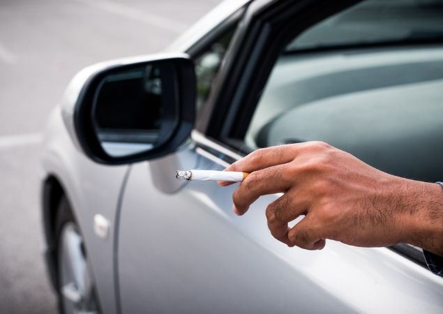 Projeto proíbe fumar em automóveis