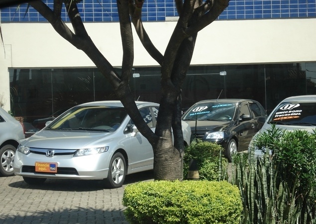 Os fatores que influenciam no preço do carro ao revender