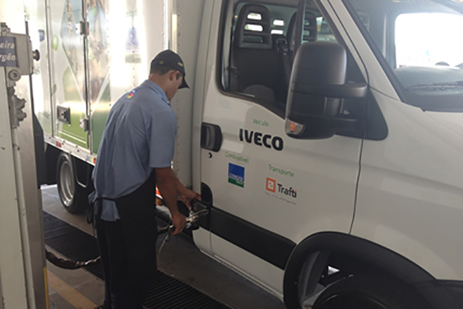 Estudo avalia substituição do diesel por GNV para reduzir impactos ambientais