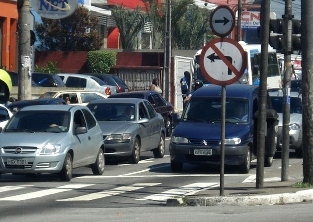 Denatran suspende pagamento de multas com cartão de crédito