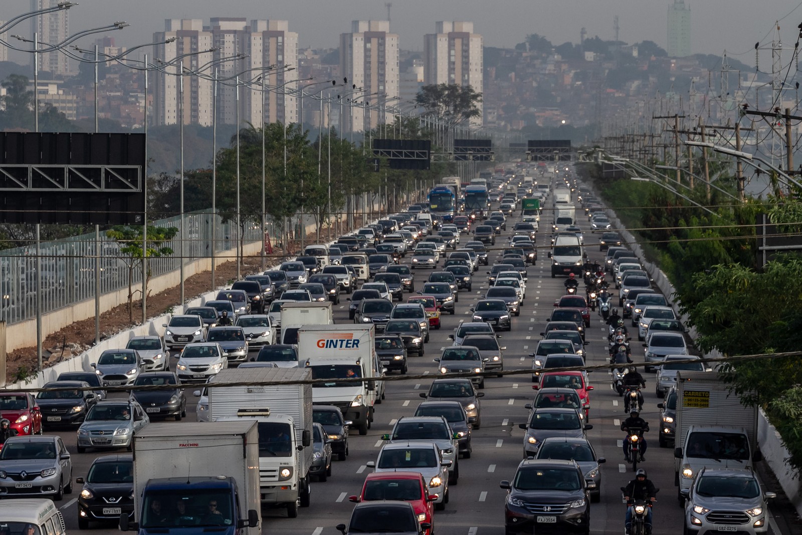 Notificações de acidentes de trânsito ligados ao trabalho crescem mais de seis vezes entre 2007 e 2016