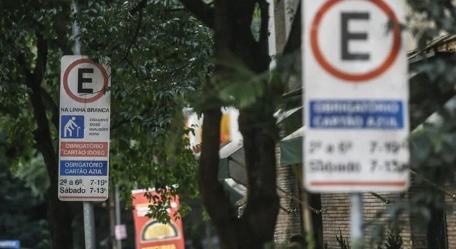 Prefeitura de SP suspende zona azul no entorno de unidades de saúde