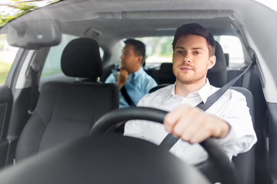 Taxistas e motoristas de aplicativo poderão ter direito ao seguro-desemprego