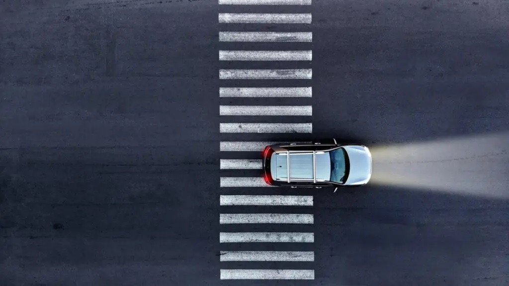 Farol baixo aceso durante o dia: veja onde é obrigatório usar e porque deve ser assim